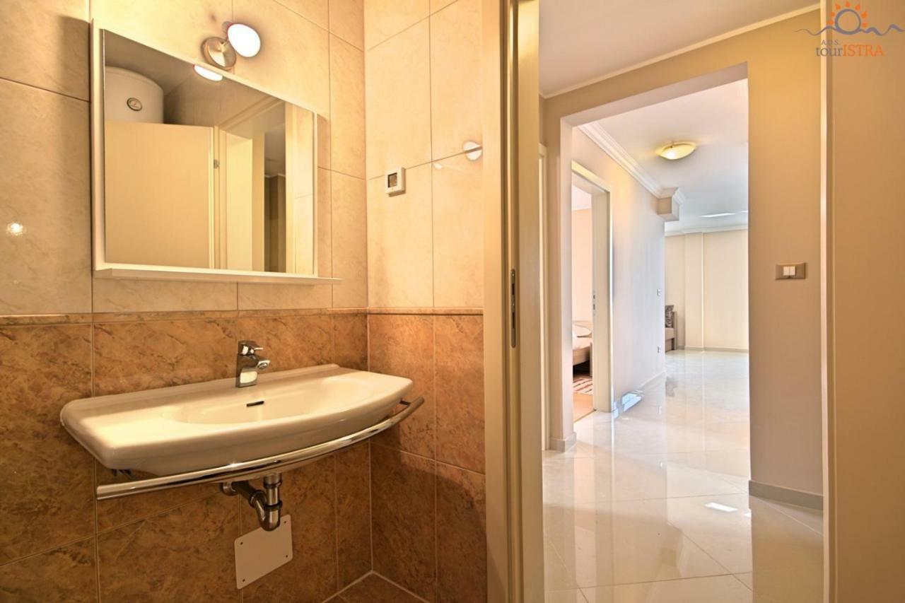 Novigrad Istria Rotonda Inn Novigrad מראה חיצוני תמונה