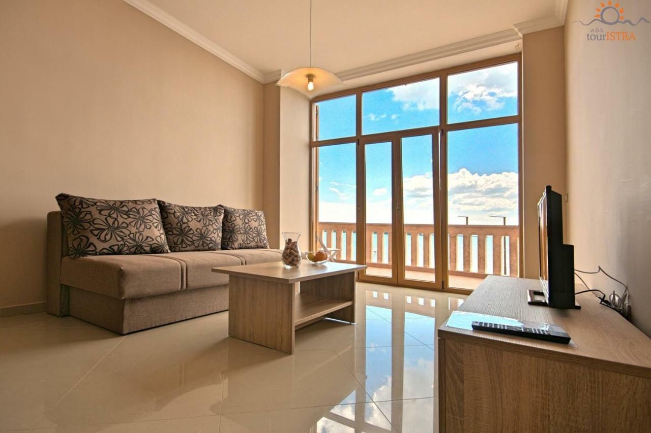 Novigrad Istria Rotonda Inn Novigrad מראה חיצוני תמונה