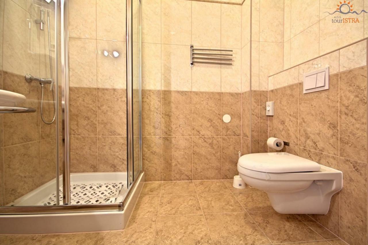 Novigrad Istria Rotonda Inn Novigrad מראה חיצוני תמונה