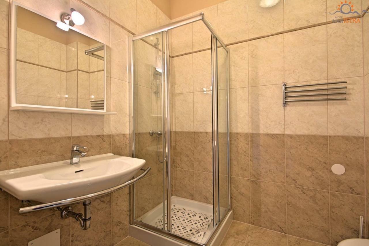 Novigrad Istria Rotonda Inn Novigrad מראה חיצוני תמונה